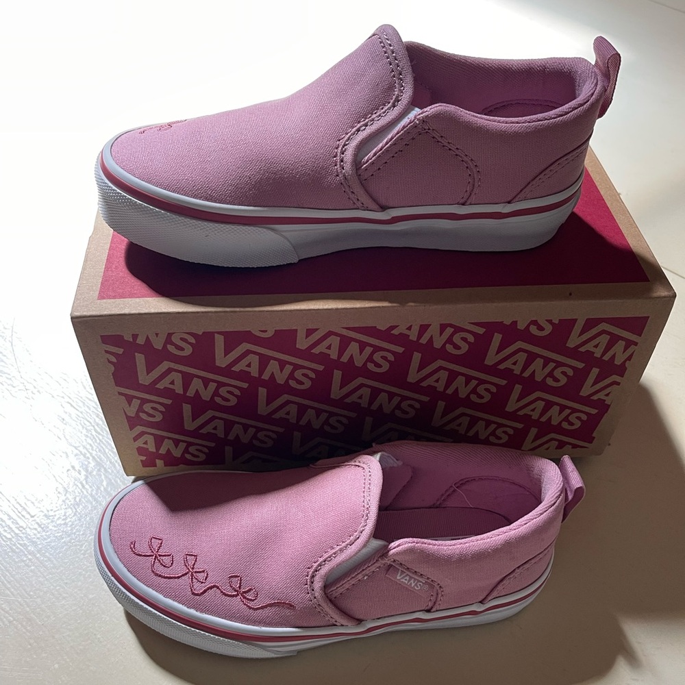 Girls Vans Asher Pink Bow Slip-On Shoes - Picture 4 of 6